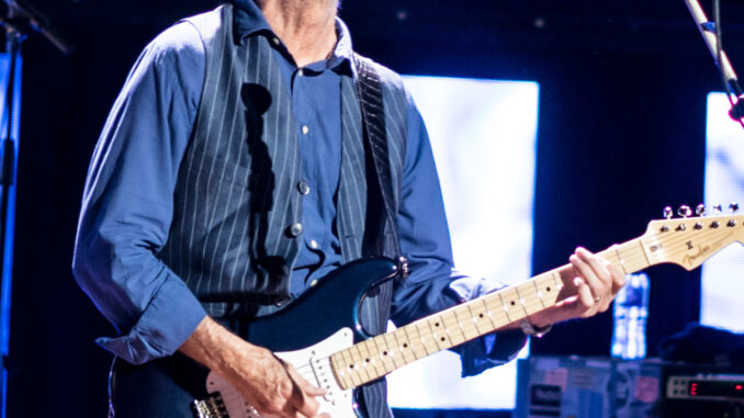 Eric_Clapton_-_Royal_Albert_Hall_-_Wednesday_24th_May_2017_EricClaptonRAH240517-30_(34987232355)_(cropped)